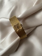 Gold tone castle 17 jewels