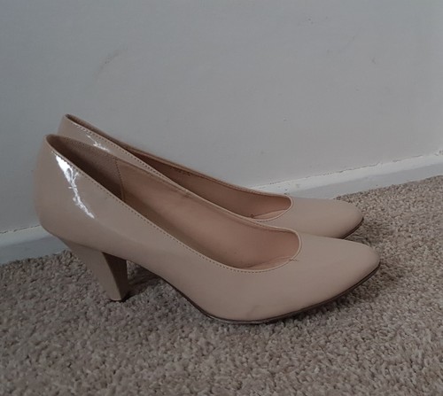 Graceland patent nude - graceland,