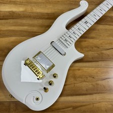 White Little Cloud Prince