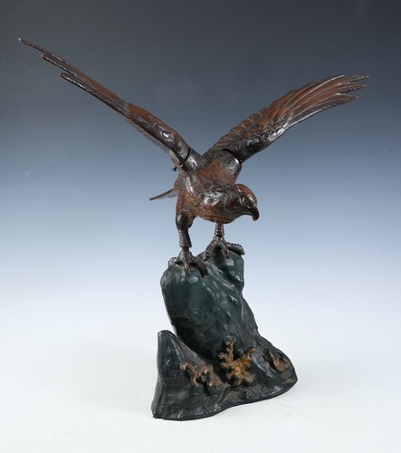 Japanese vintage bronze hawk - japanese,
