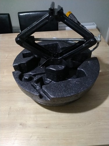Volvo jack and foam - volvo,