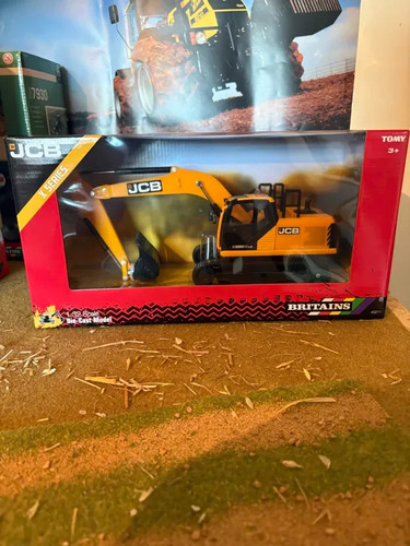 Britains 43211 scale jcb - britains,