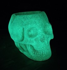 Skulls 4 All Ashtray Glow in