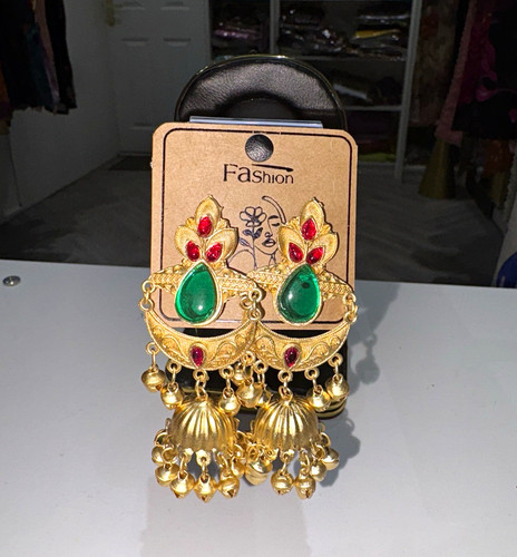 Gold tone kashmiri green - gold,