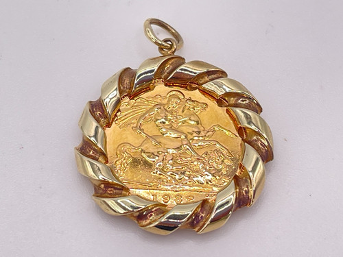 22ct gold 1982 - 22ct, 1/2