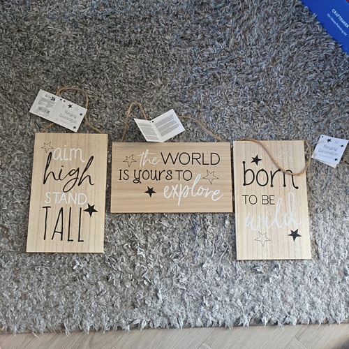 Wooden hanging quote - 3x,