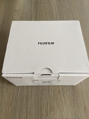 Fujifilm half digital camera - x,