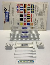 B. SCALEXTRIC TRI-ANG 1960s