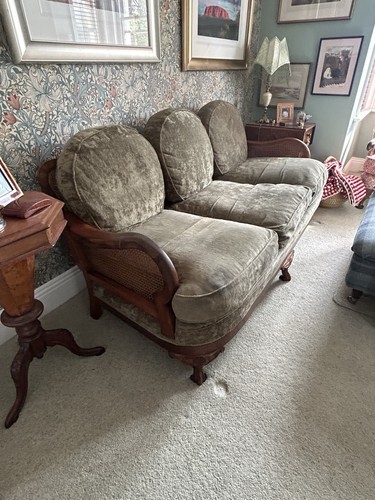 Late 1800s bergere suite - late,