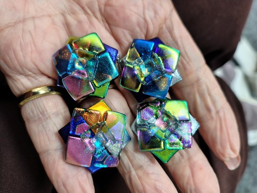 Dichroic glass brooch - 4,