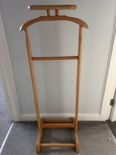 Gentleman’s Floor Stand