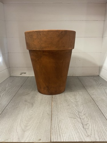 Vintage terracotta pot - terracotta,