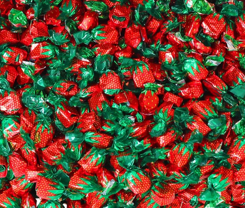 Strawberry filled classic bon - strawberry,