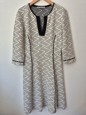 Max Mara Marella Black & White Chevron Structured Fit & Flare Dress Size Small