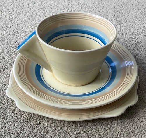 Original clarice cliff conical - clarice,