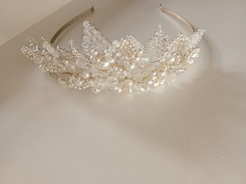 Pearl and crystal - pearl,