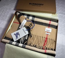 Burberry 100% Cashmere Giant