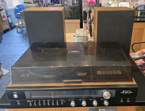 Sanyo stero music centre model - sanyo,