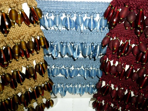 Stunning glass bead trim - bead,