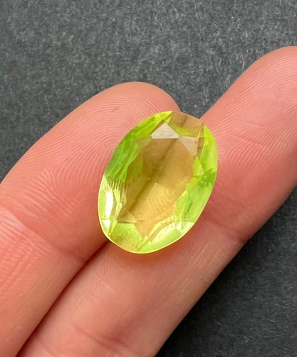Uranium vaseline glass - glass, big
