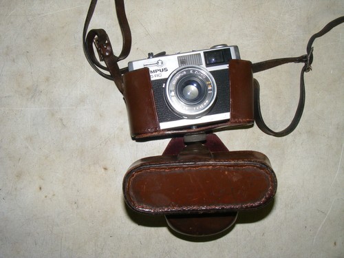 Olympus 35mm camera - ,