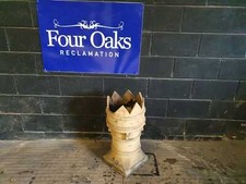 VICTORIAN CROWN CHIMNEY POT/