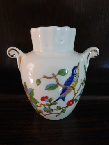 Aynsley pembroke urn - 1,