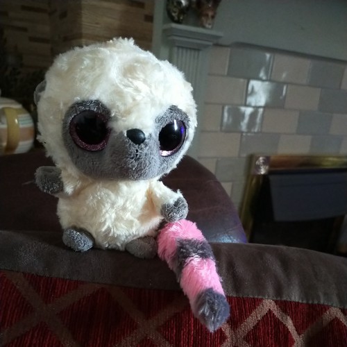 Yoohoo friends lemur plush - lemur,