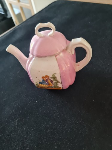 Pink and white vintage tea - and, pot