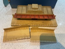 Hornby Dublo oo Through Station With Ramps Boxed