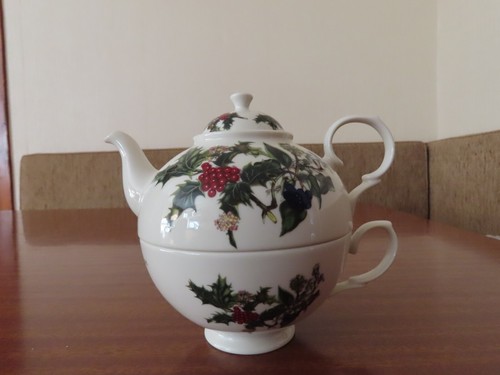 Portmeirion christmas holly - portmeirion, &