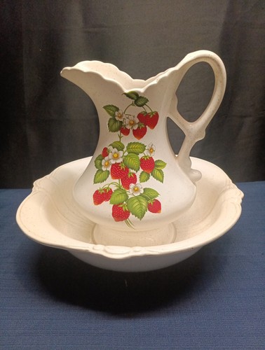 Large vtg strawberry treasure - ,