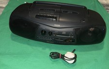 VINTAGE 1996 SANYO MCD-Z12F