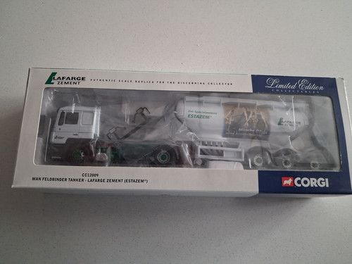 Corgi modern truck - corgi,