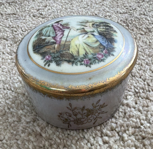 Giftware small white - a-j-s,