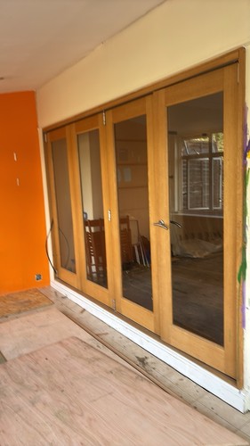 Internal folding door - shaker, 4