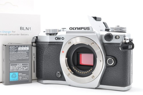Mint olympus m5 mark ii - mint,