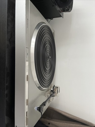 Hitachi direct drive turntable - direct,