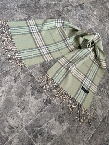 Light green burberry scarf - green,