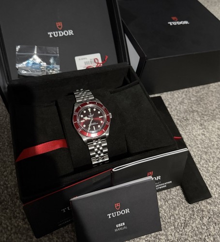 Tudor black bay burgundy - tudor,