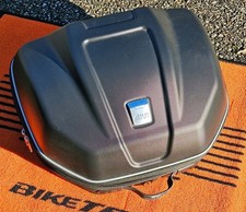 Givi WL901B Weightless MONOKEY 34-LTR Semi-rigid Top Box MONOKEY Fitting System