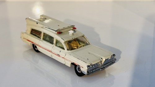 Dinky toys 263 superior - dinky,