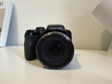 FUJIFILM FINEPIX S8200 Digital