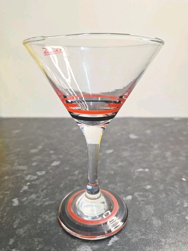 Cocktail glass red - cocktail, panache