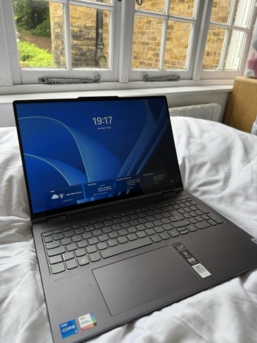 Lenovo yoga 16irl8 16 - yoga,