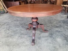 Antique Victorian round tripod tilt top pedestal dining table castors