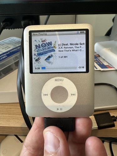 Ipod 3rd generation 4gb - 3rd,