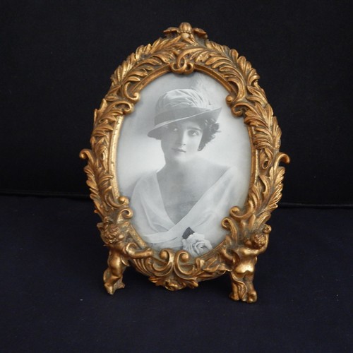 Photo frame ornate gold - photo,