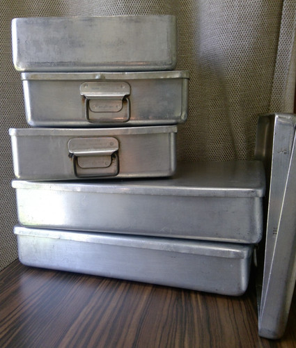Grundy aluminium catering tins