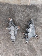 SUZUKI BANDIT 1200 FRONT BRAKE CALIPERS TOKICO SIX POT